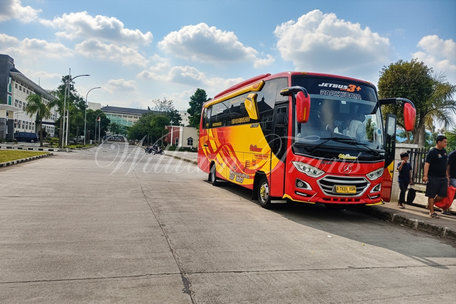 Eksklusif ke Kota Kembang: Pengalaman Wisata Tak Terlupakan dengan Medium Bus William Trans