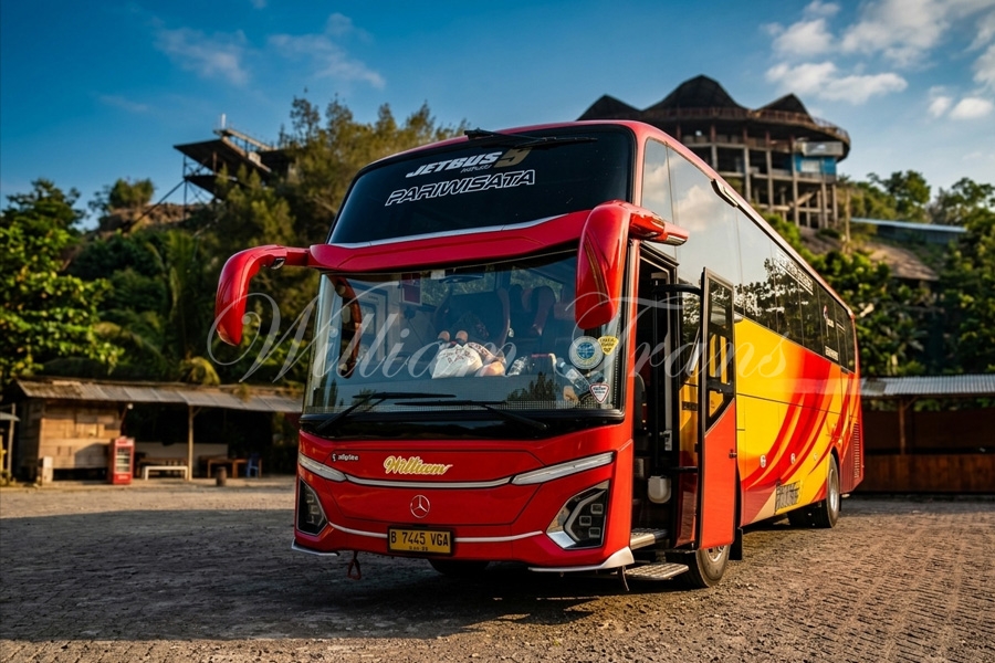 Menjelajahi Keindahan Budaya Yogyakarta Bersama Sewa Bus Pariwisata William